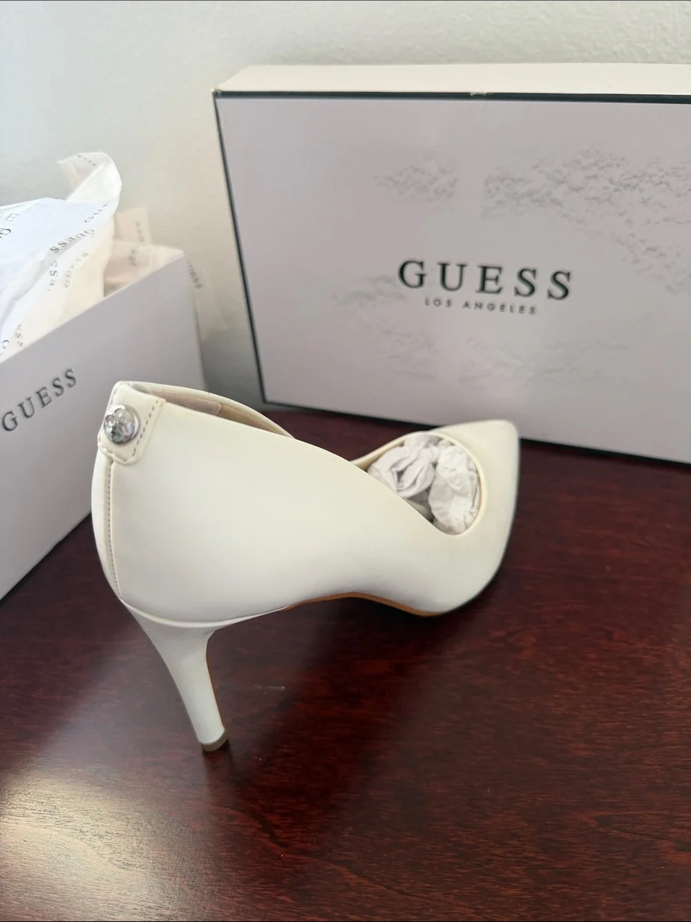Guess White Pointed-Toe High Heel Pump